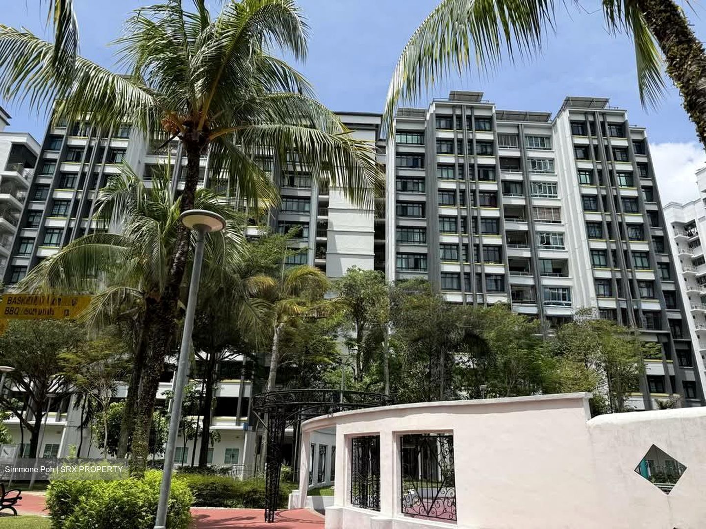 Blk 581 Woodlands Drive 16 (Woodlands), HDB Executive #545183531